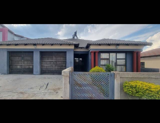 3 BEDROOM HOUSE FOR SALE IN BENDOR